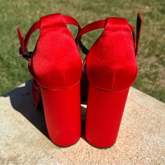 Chic Red Platform Heels by Aldo - Picture 5 of 6